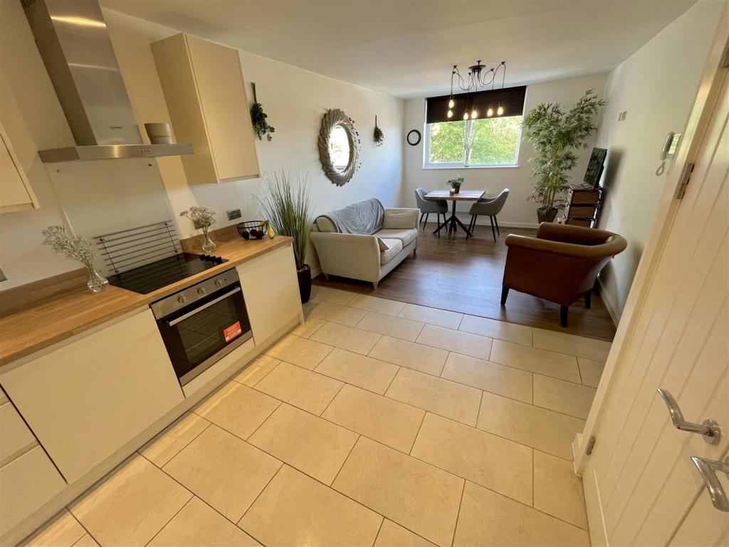 Dining Kitchen.jpg