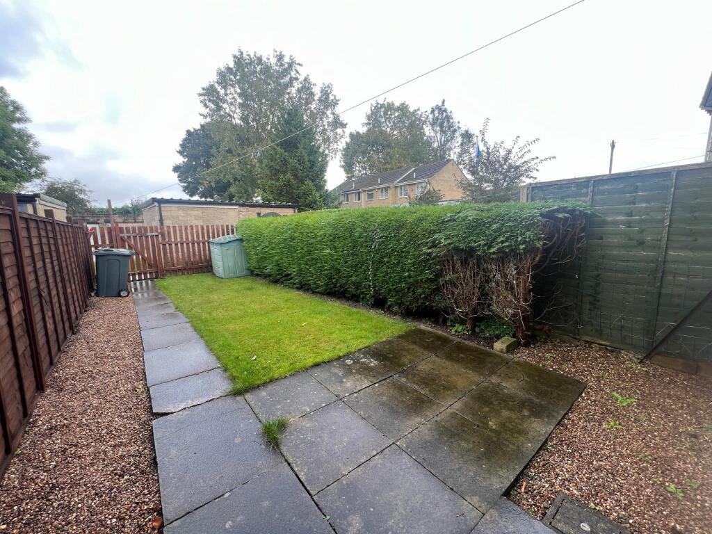 54 Highfield Road, HD8 0RQ