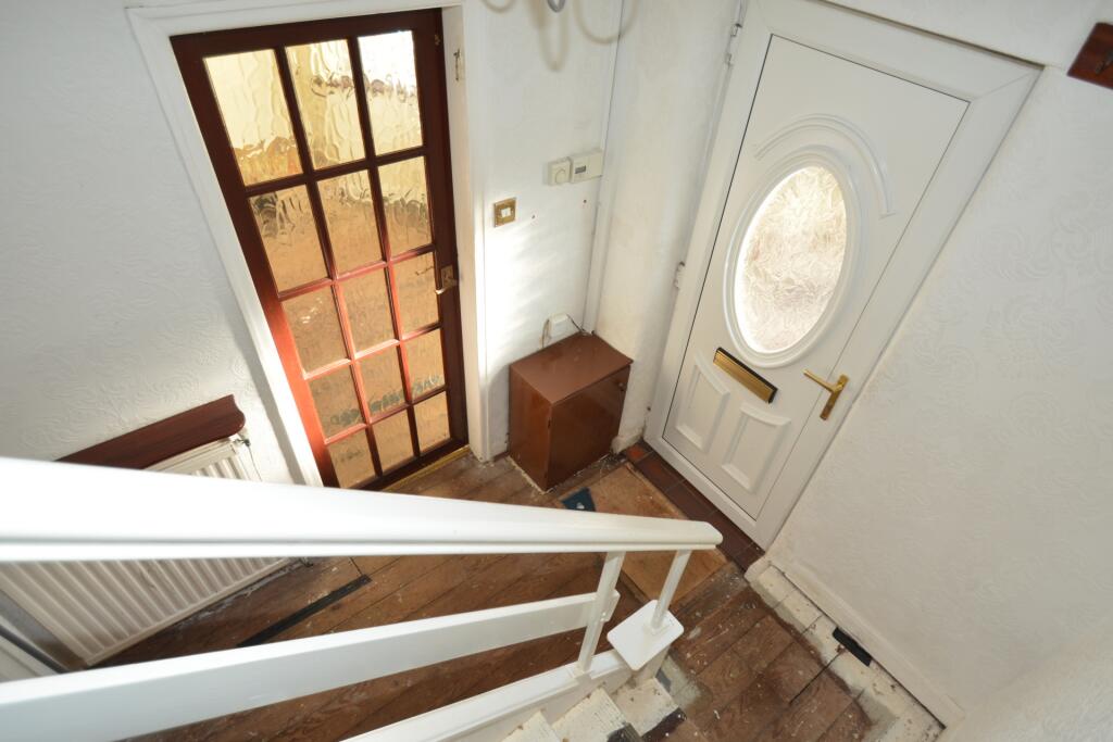 ENTRANCE HALLWAY