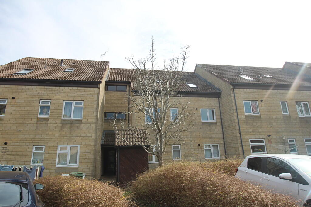 Charter Road, Chippenham
