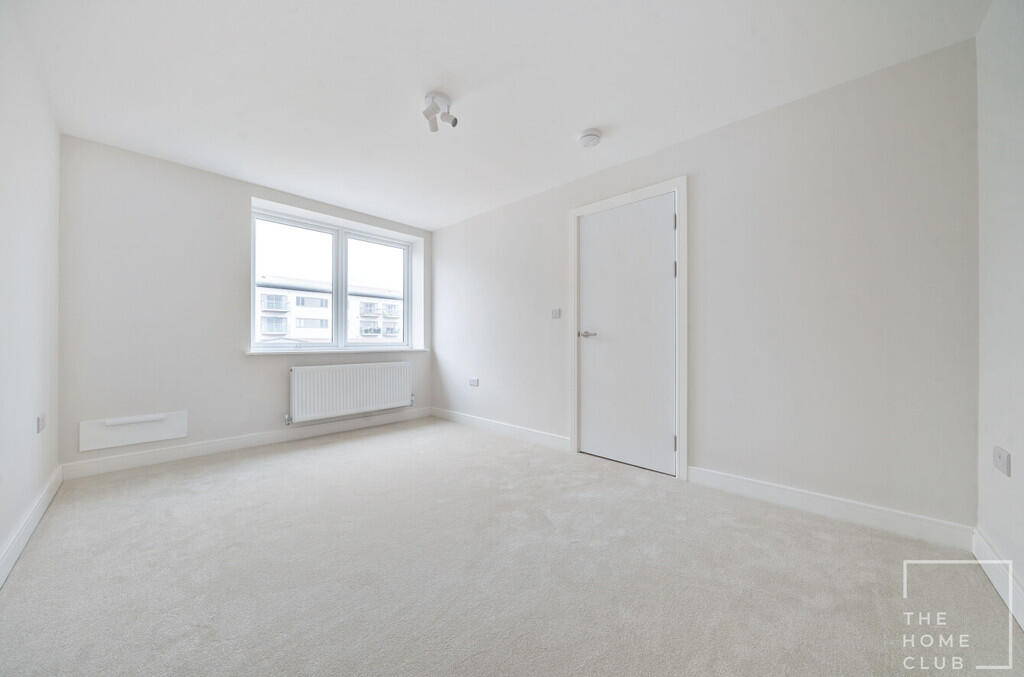 c5af0727-7e19-495...