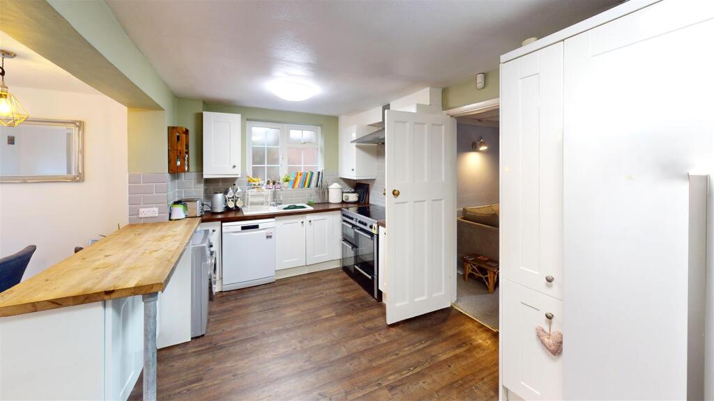 Leechpond-Hill-Kitchen.jpg