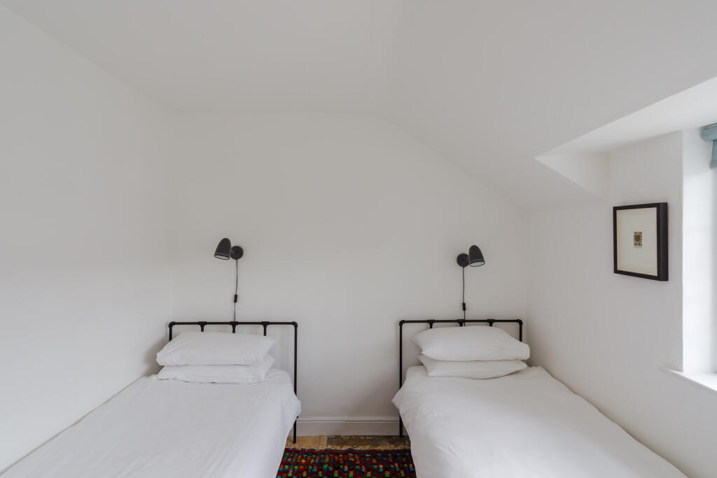 218901 - Sunnyside, Portscatho-8.jpg