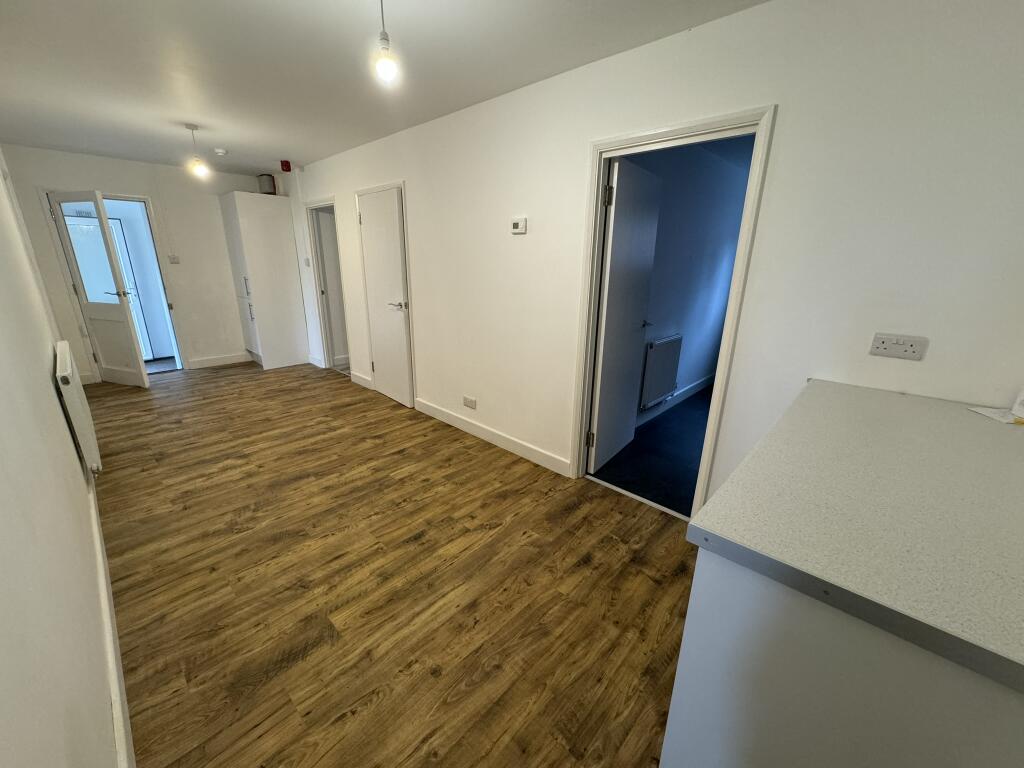 Hall/Dining area