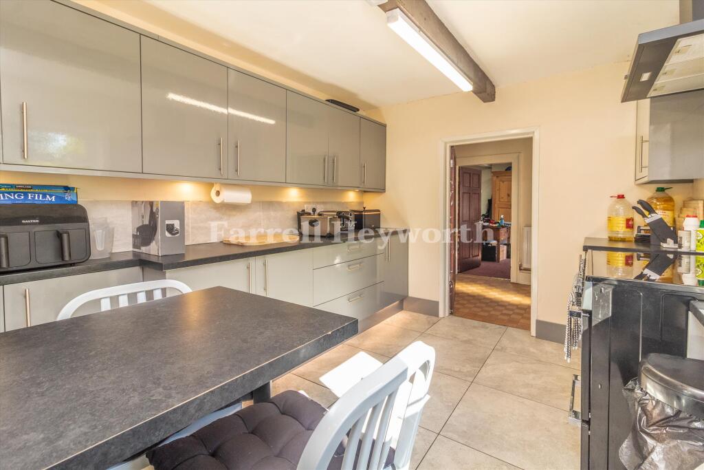 Breakfast Kitchen im