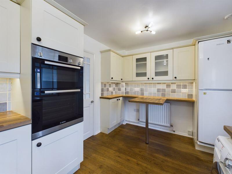 Breakfast bar area 