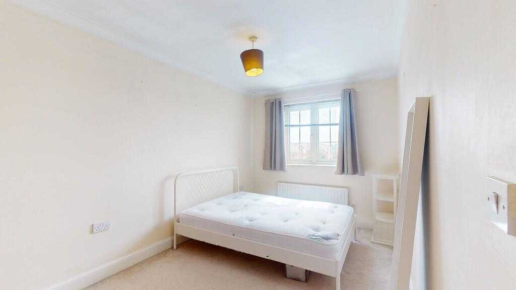 Bedroom 3 - Angle...