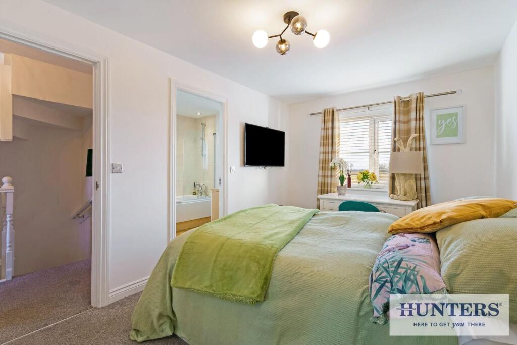 86506_17 Maple Drive North (16) - Copy_low.jpg