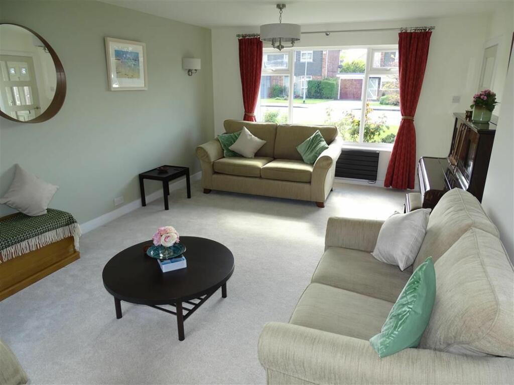 Lounge B