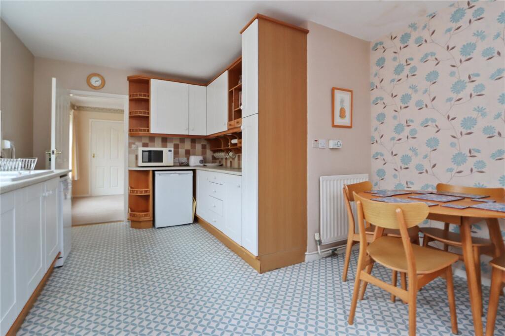 Kitchen/Breakfast 2