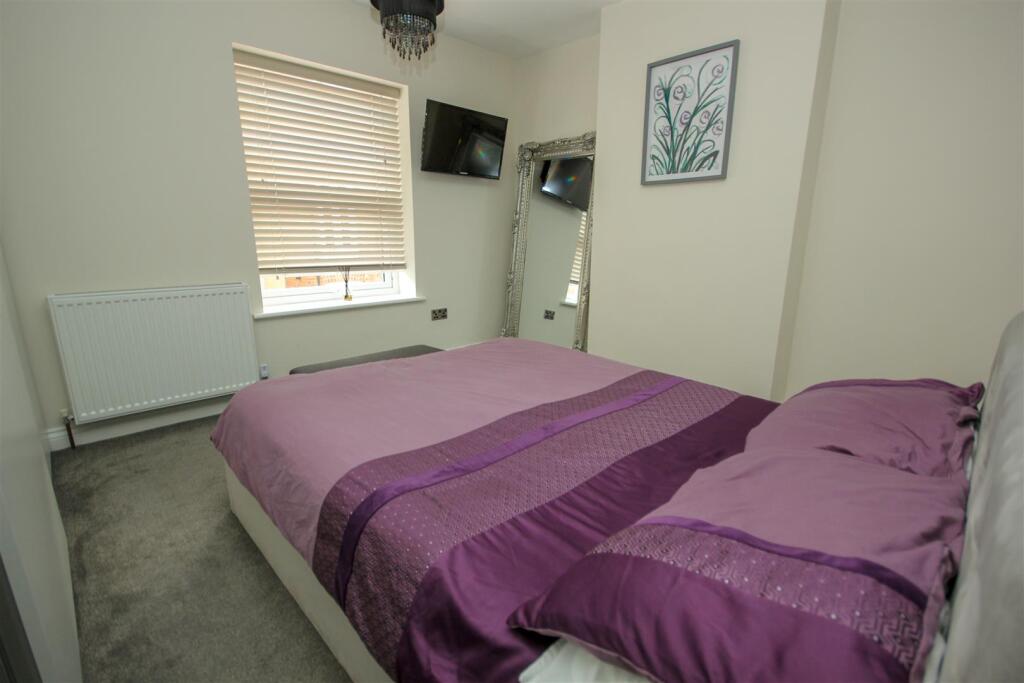 Master Bedroom.jpg