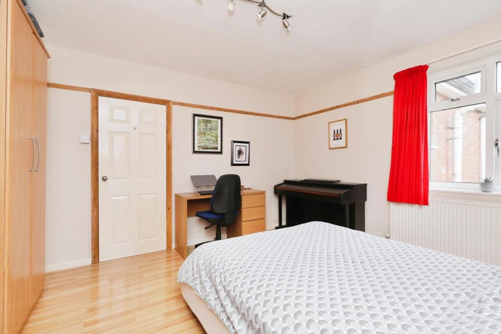 BEDROOM NO.2