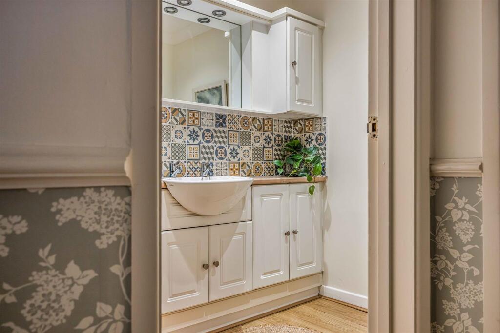 Flat 2, Centenary Court, 19 Burton Road, Poole-Sma