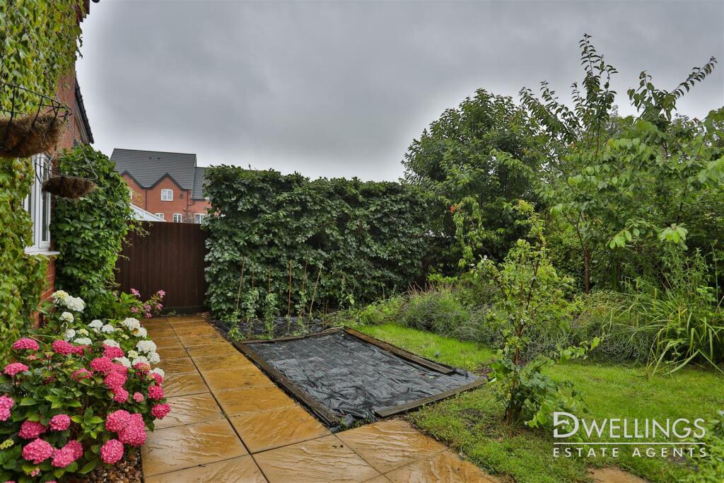 DWELEST- 28 Orwell Road, DE65 5LR - 004.jpg