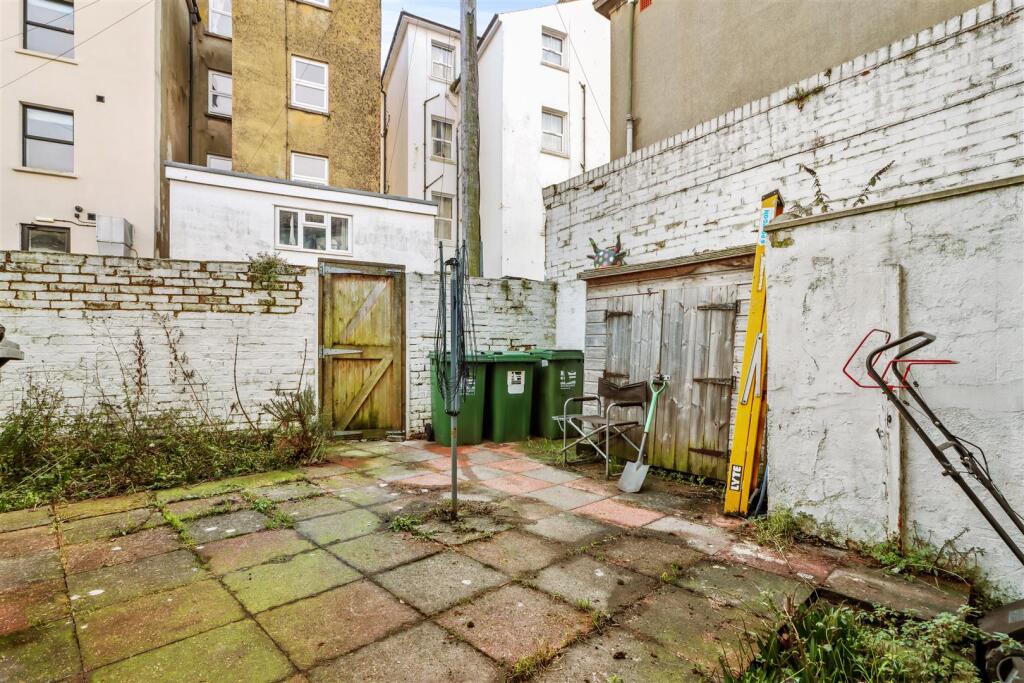 communal garden #3.jpg