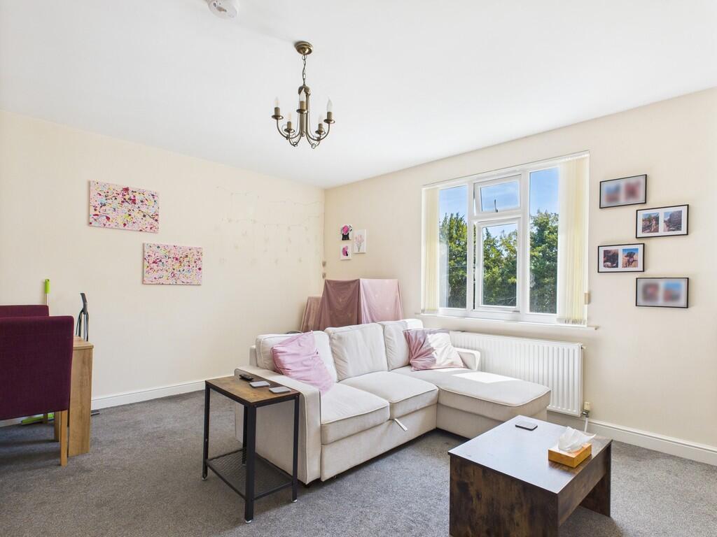 CAM03582G0-PR0122...