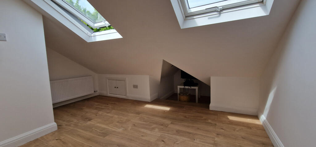 LOFT FRONT BEDROOM