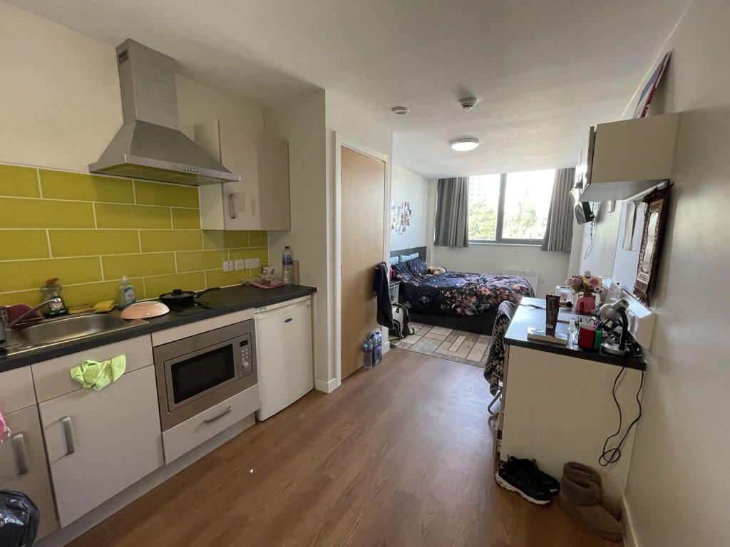burgesshs7373729Burgess House - 7 (Medium)20666...
