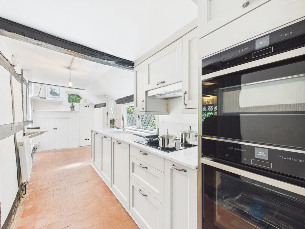 CAM04018G0-PR0258...