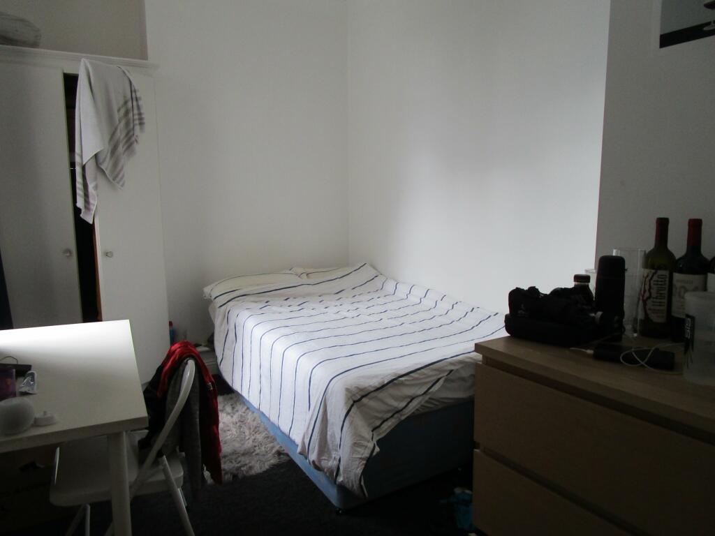 Bed 1