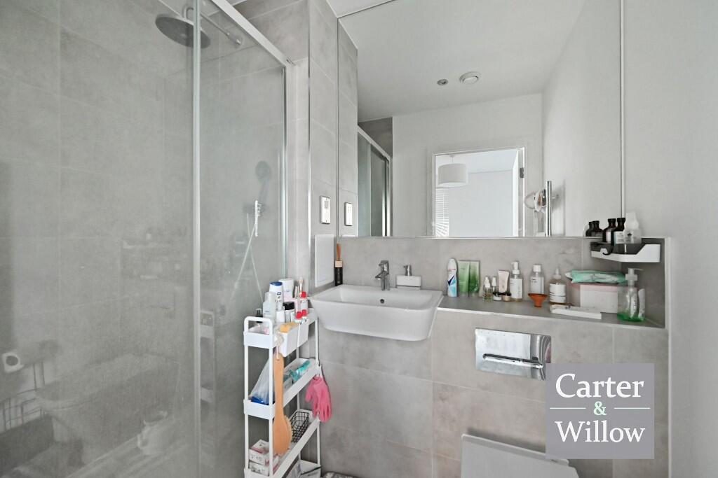 En suite shower room