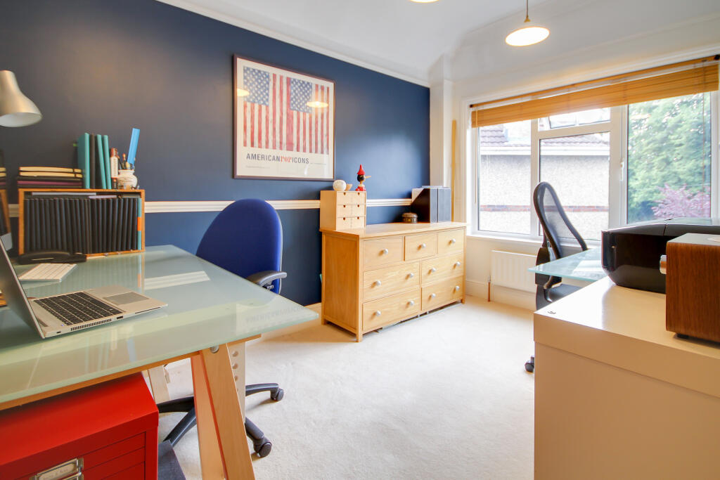 img1558img1560dp15763194