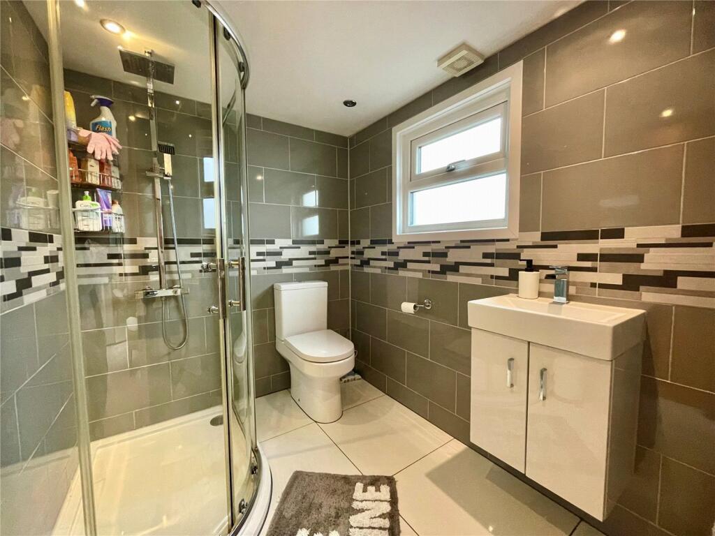 Master En-Suite