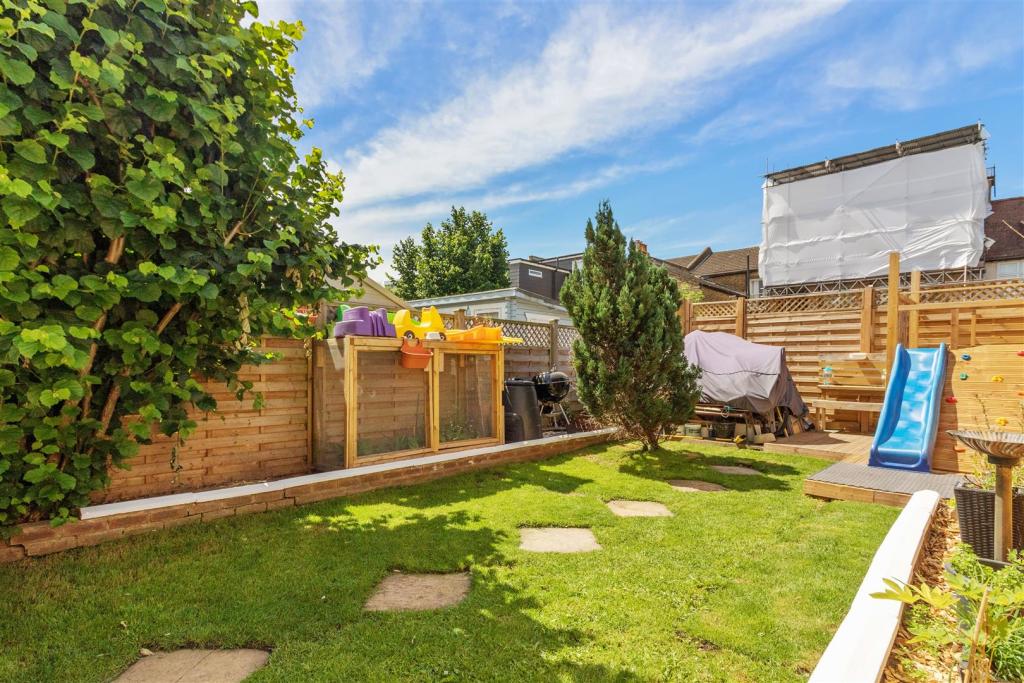 West Facing Garden