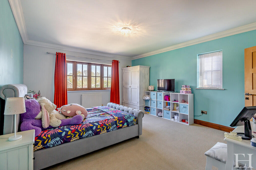 8643451-interiorW...