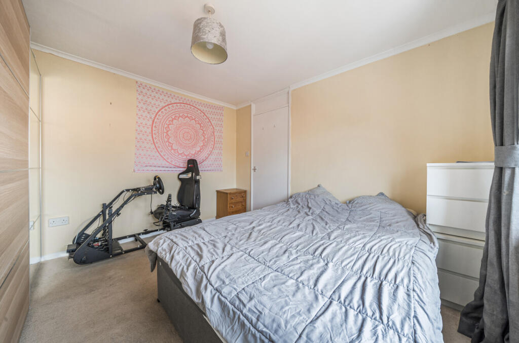 1372601-11-68fb42...