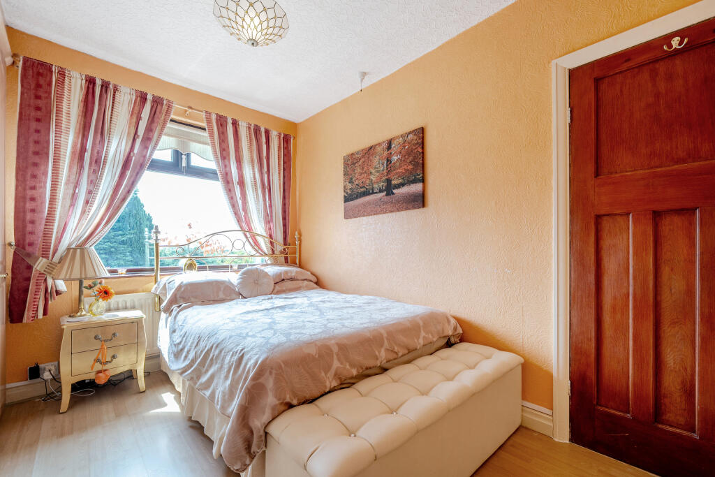 1305318-18-6842f3f9acd17