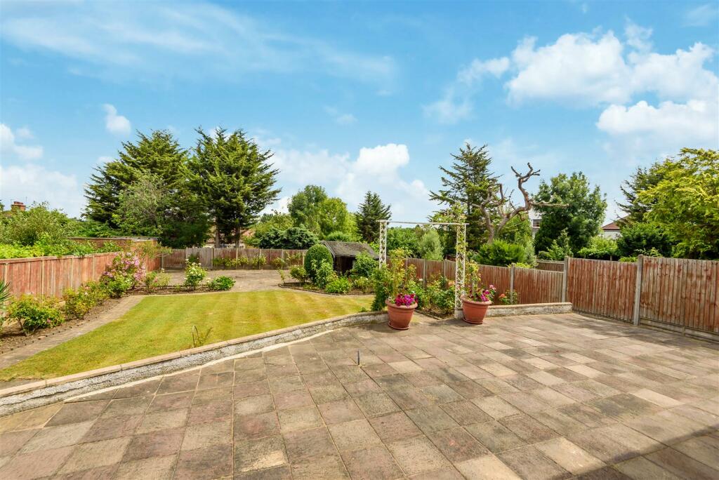 Rear Garden 2.JPG