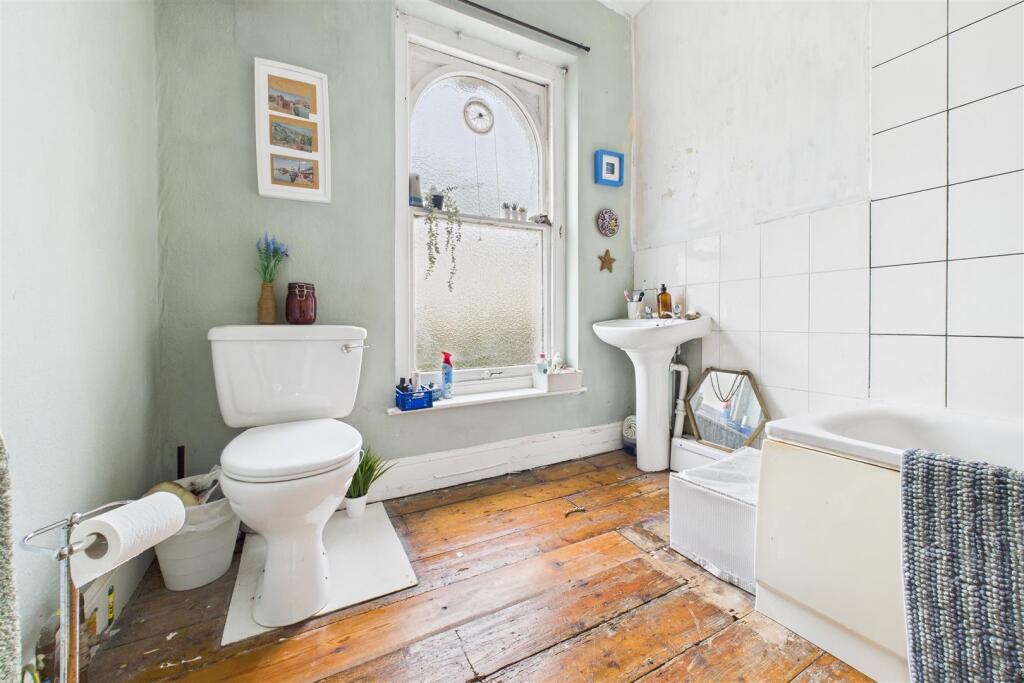 113 Cromwell Road, St Andrews, Bristol BS6 5EX | F