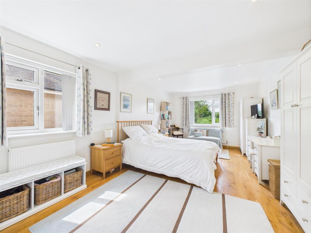 Large Principle Bedroom