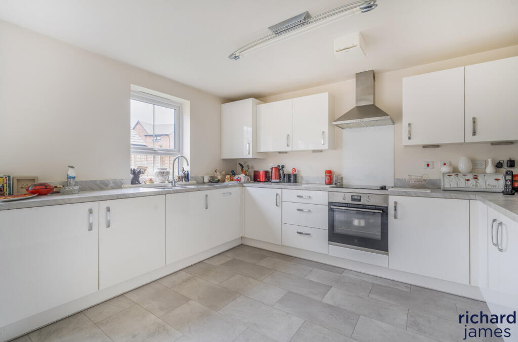 9b227330db5b4f3e8dae7f9ef78de53d