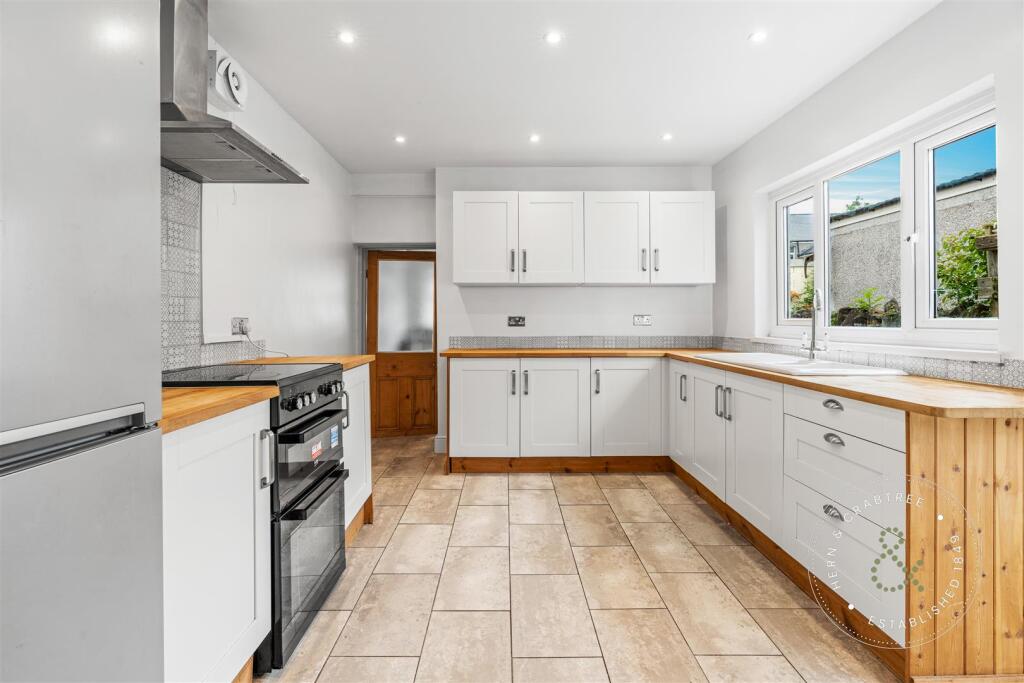 Anchor Street, Taffs Well (8).jpg