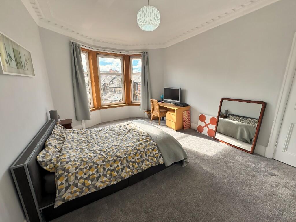 Bedroom 1 (2)