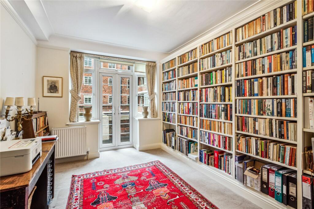 Bedroom/Study