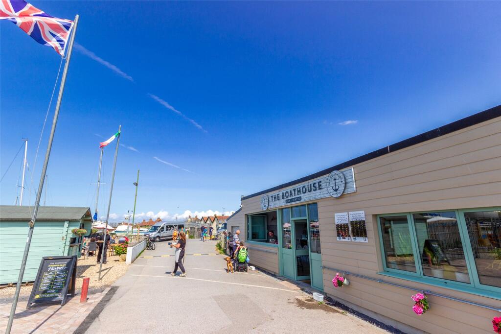 The Boathouse Cafe