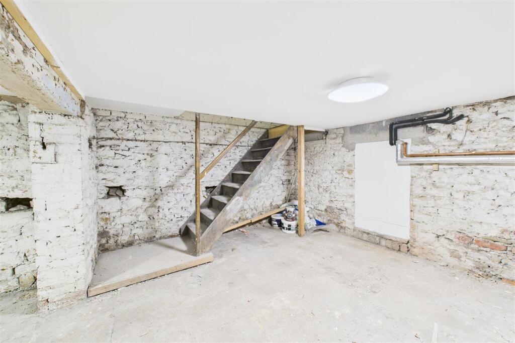 1 Osborne Villas Kingsdown, Bristol, BS2 8BP | Fre