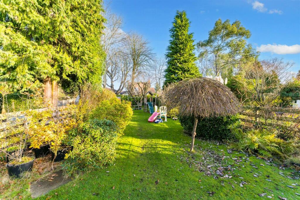 Gardens Aspect 4
