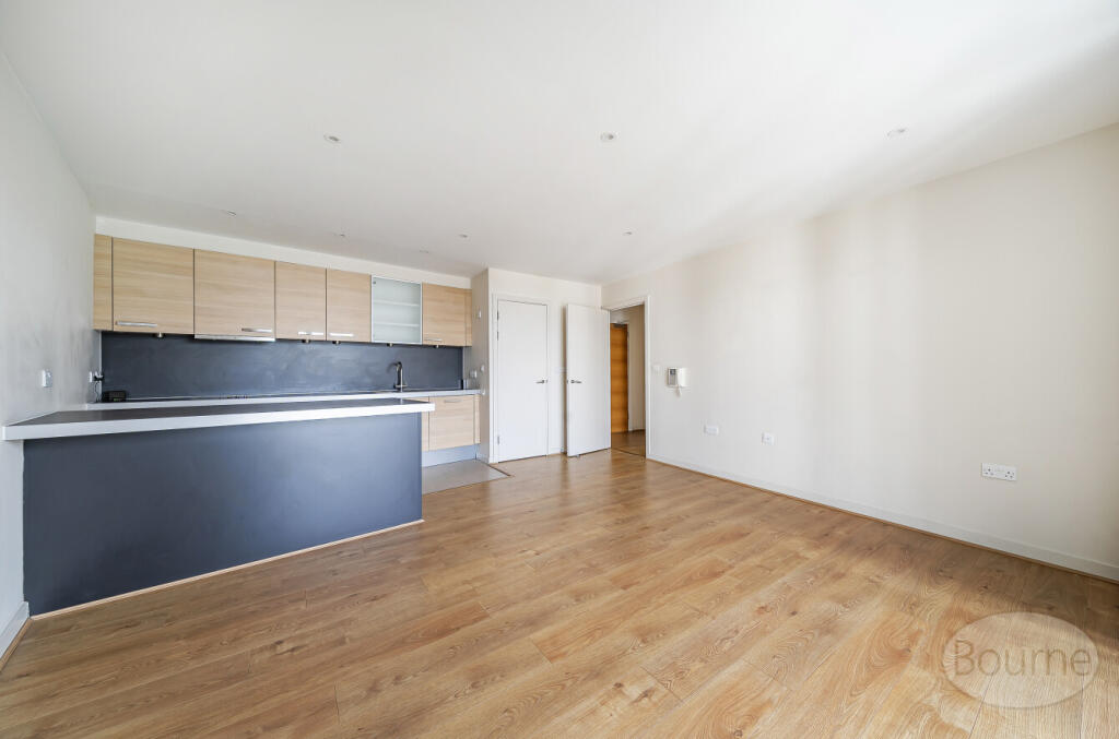 5fde51c6-4408-457...