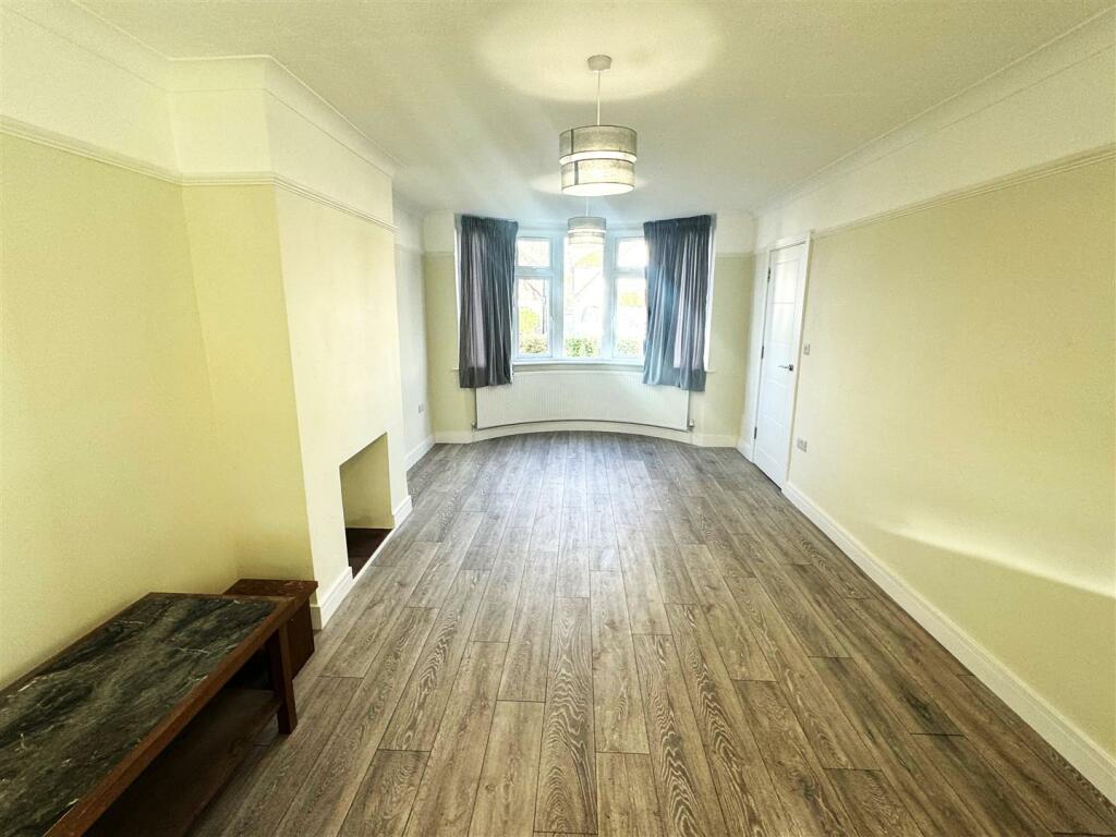Lounge.jpg