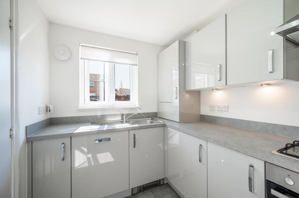 Kitchen (1).jpg