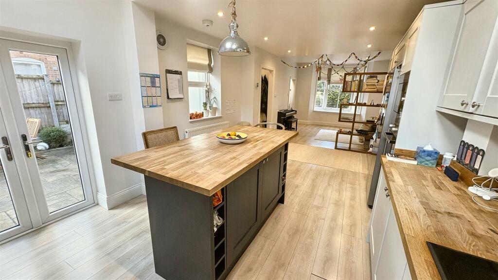 Open Plan Living and Kitchen Extension