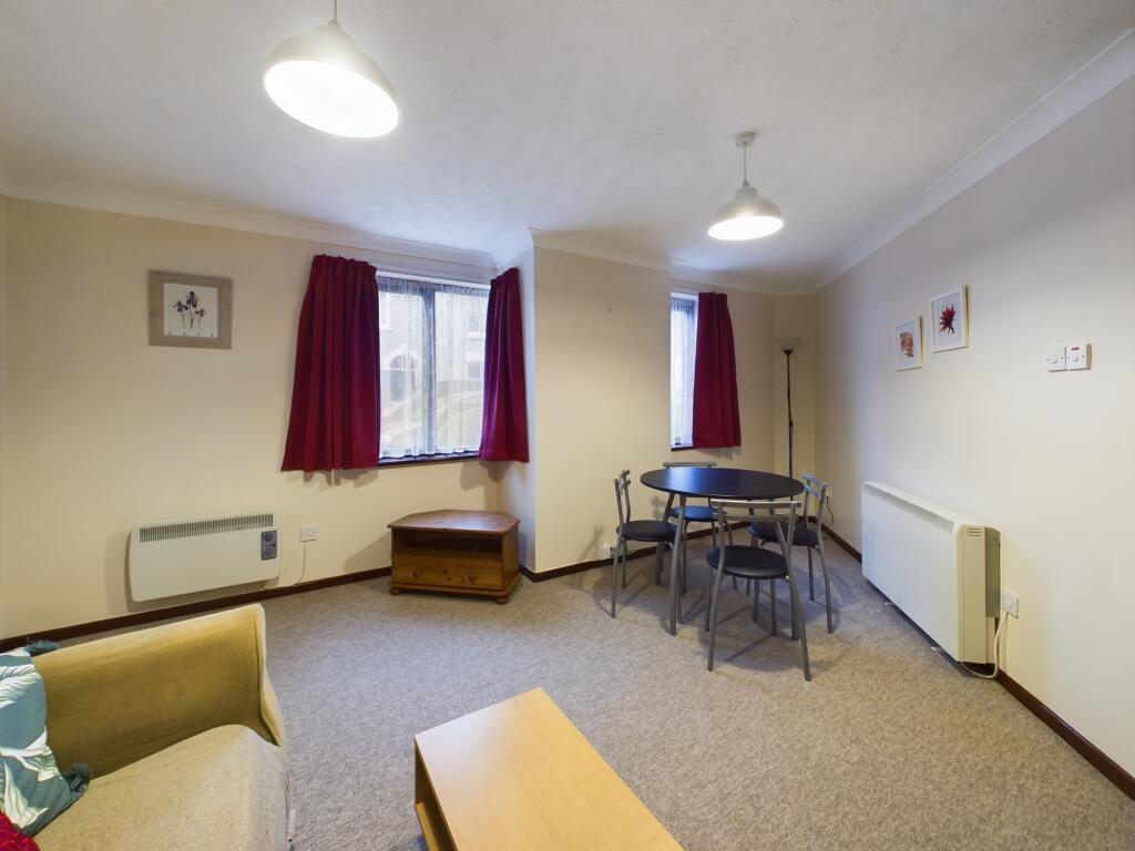 CAM02545G0-PR0077-STILL003