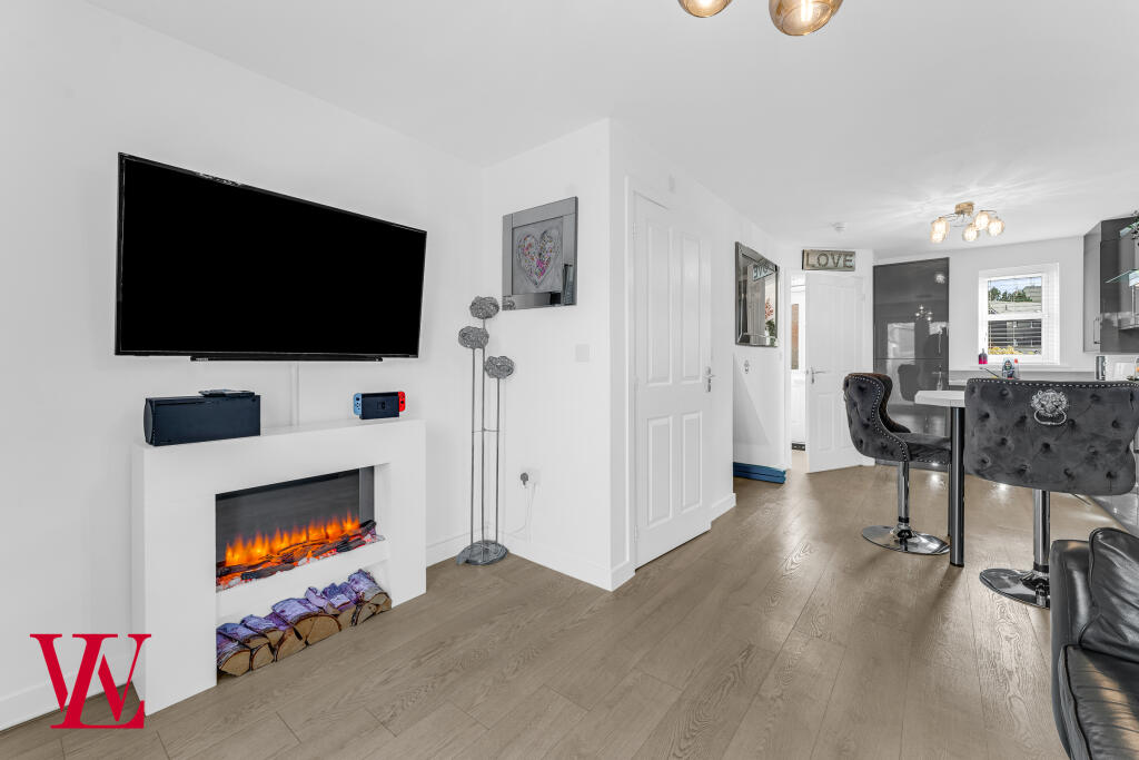 Kitchen / Living Space