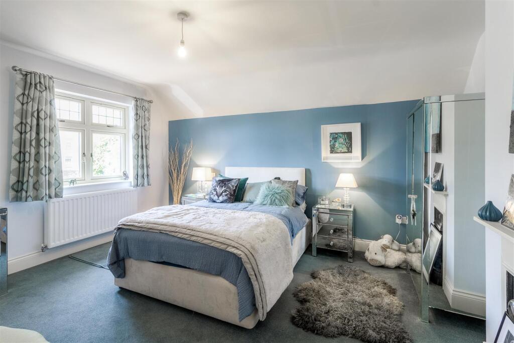 15 Upper Packington Road