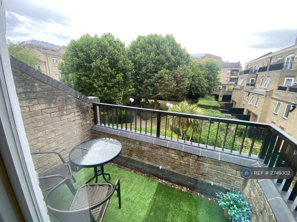 Bowmans Mews, London, E1