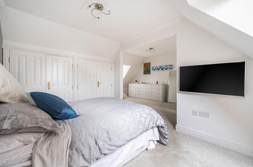 1380128-4-6911f81...